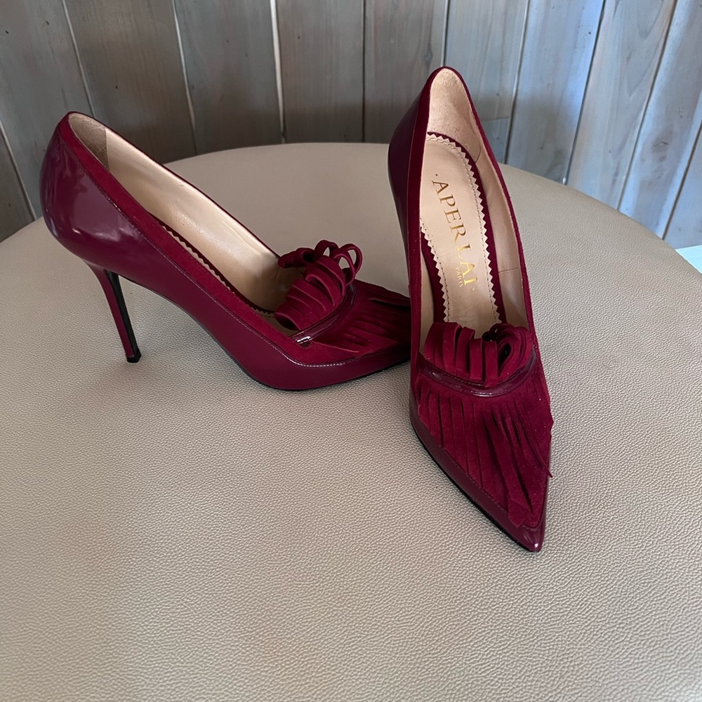 Aperalli varnished leather pumps with suede fringe